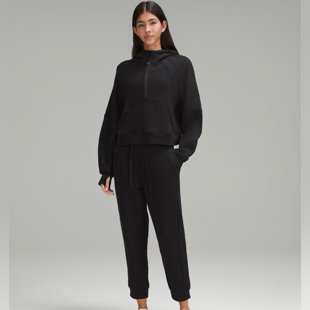LuluLemon Women's Black Quarter Zip and Jogger Set, Size 6